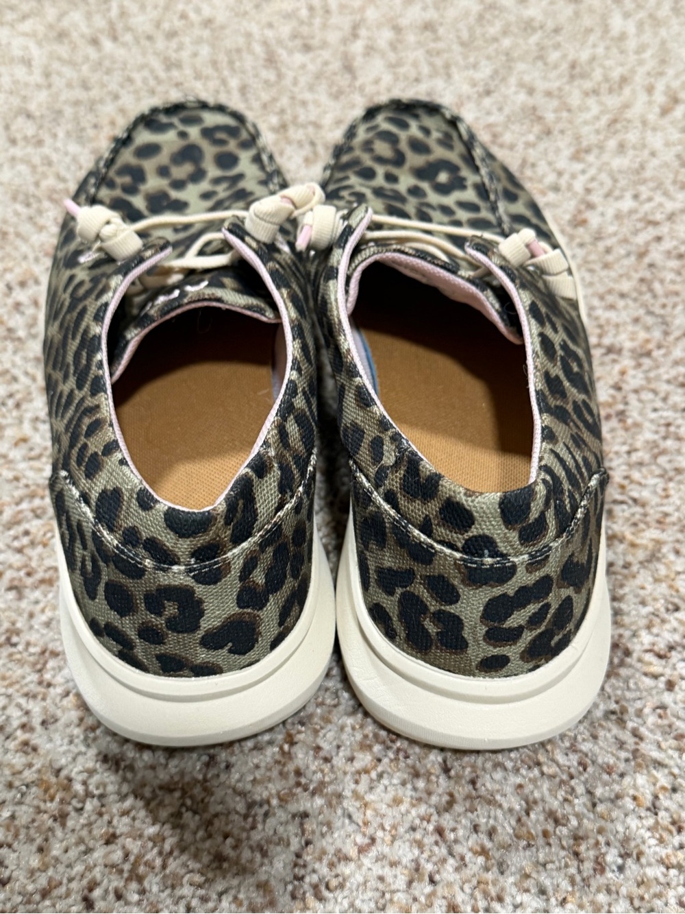 Ariat Leopard Print Hilo Lace-Up Sneaker in olive leopard print 9b - Picture 9 of 14